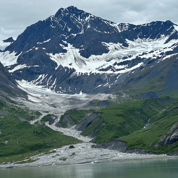 OUR TRIP TO ALASKA ON THE NORWEGIAN ENCORE! - Picture 7 of 13